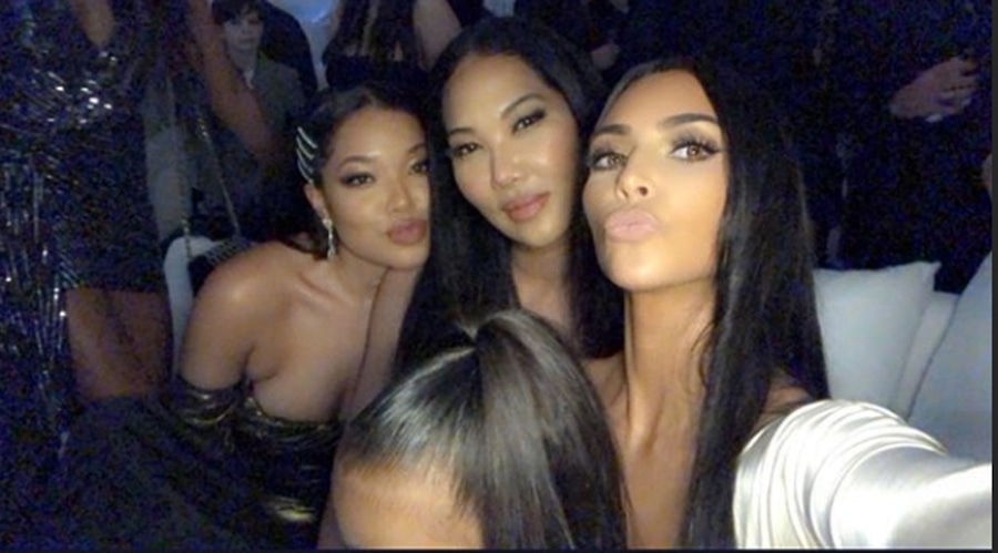 Kim Kardashian, Kardashian-Jenner Christmas 2018, Party